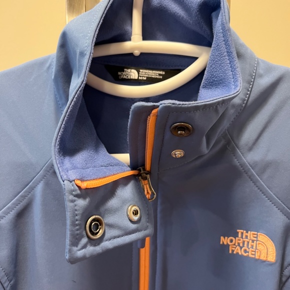 The North Face Blue Soft Shell Jacket - Picture 2 of 4